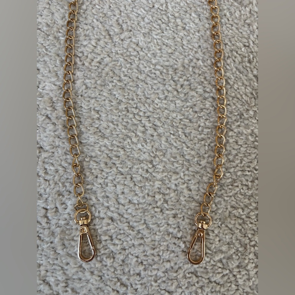 Chain / partial leather Strap Like New - image 5